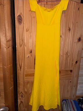 Source Unknown Bright Yellow Off-Shoulder Maxi Dress
